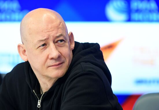 Творческая встреча с рок-музыкантом Г. Сукачевым