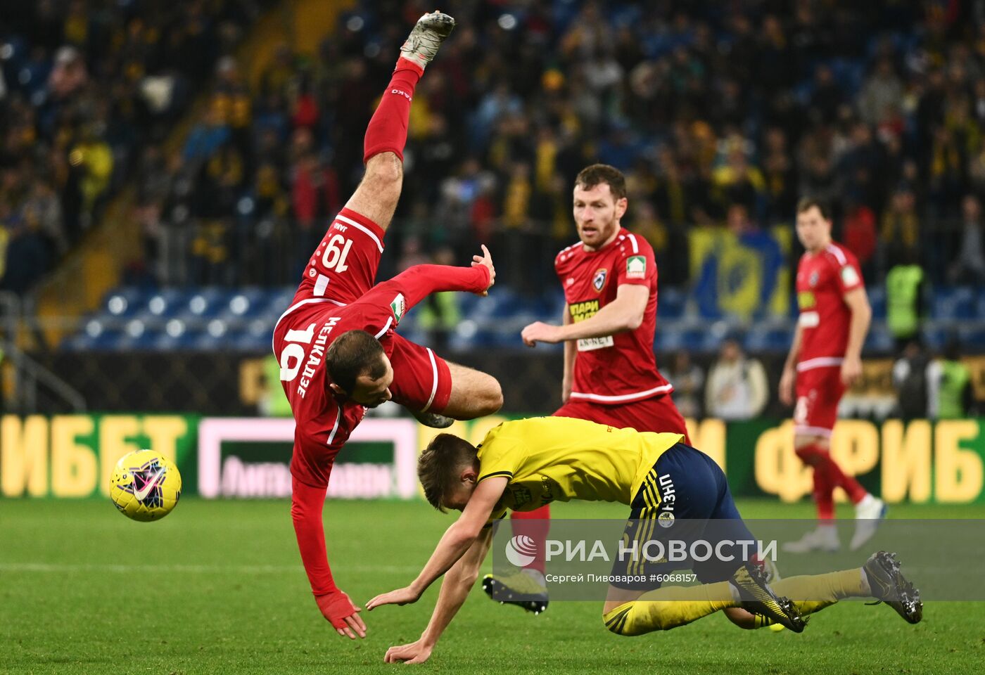 Футбол. РПЛ. Матч "Ростов" - "Тамбов"