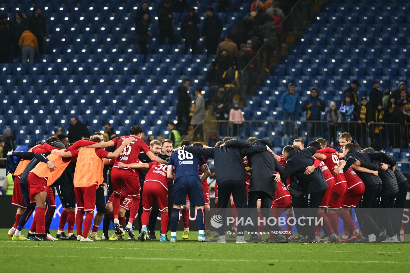Футбол. РПЛ. Матч "Ростов" - "Тамбов"