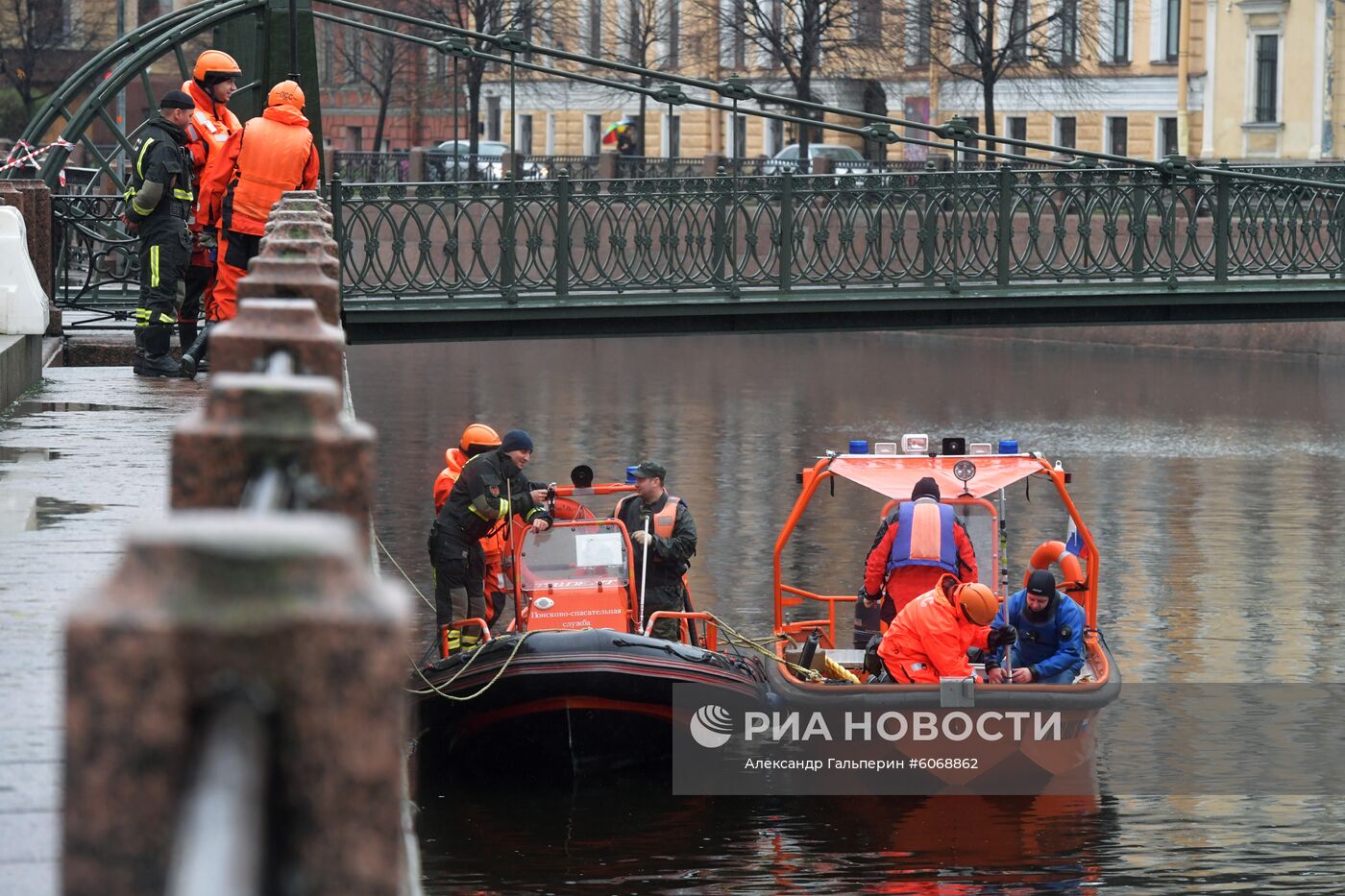 Следственные действия на реке Мойке в Санкт-Петербурге