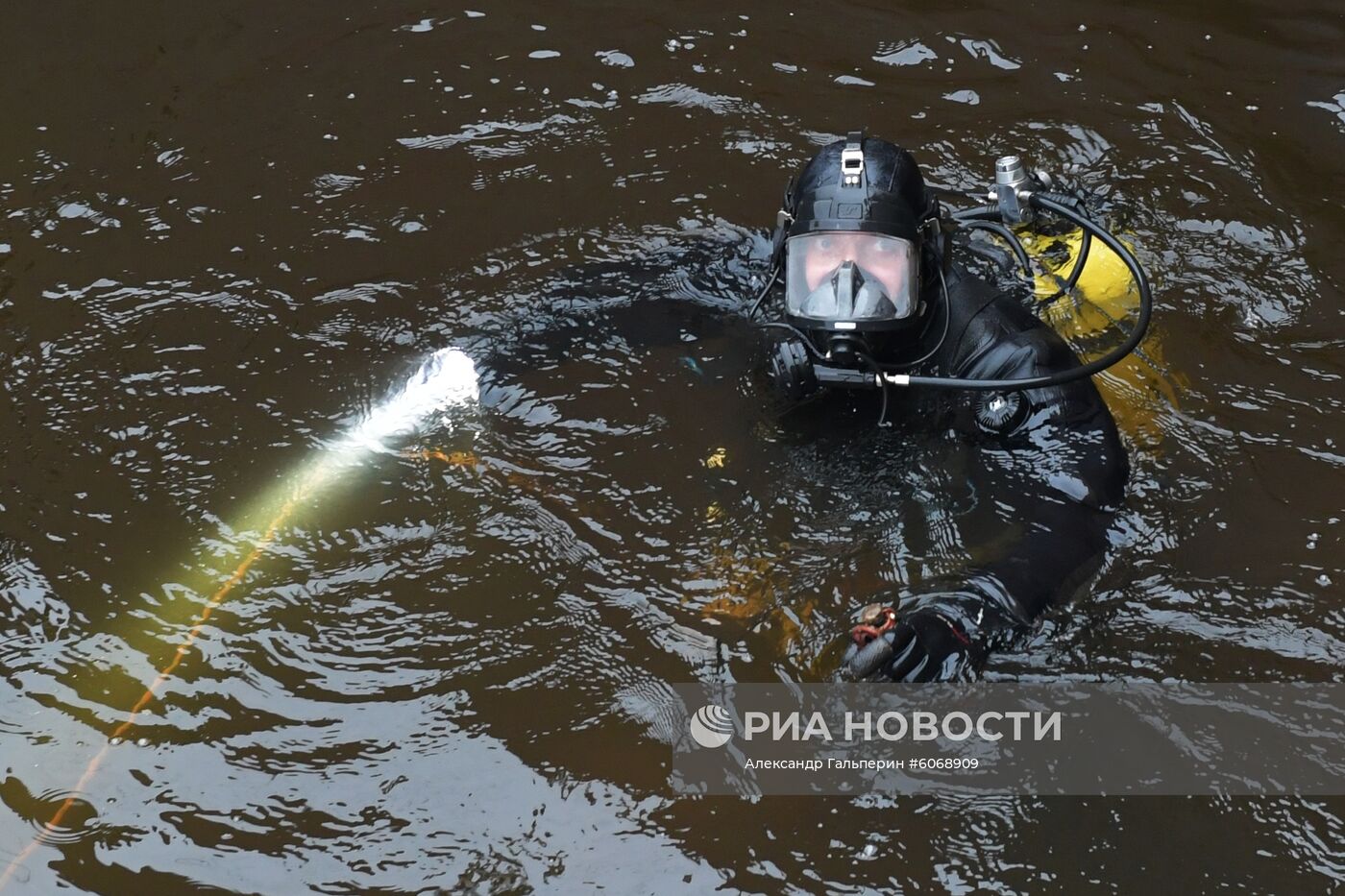 Следственные действия на реке Мойке в Санкт-Петербурге