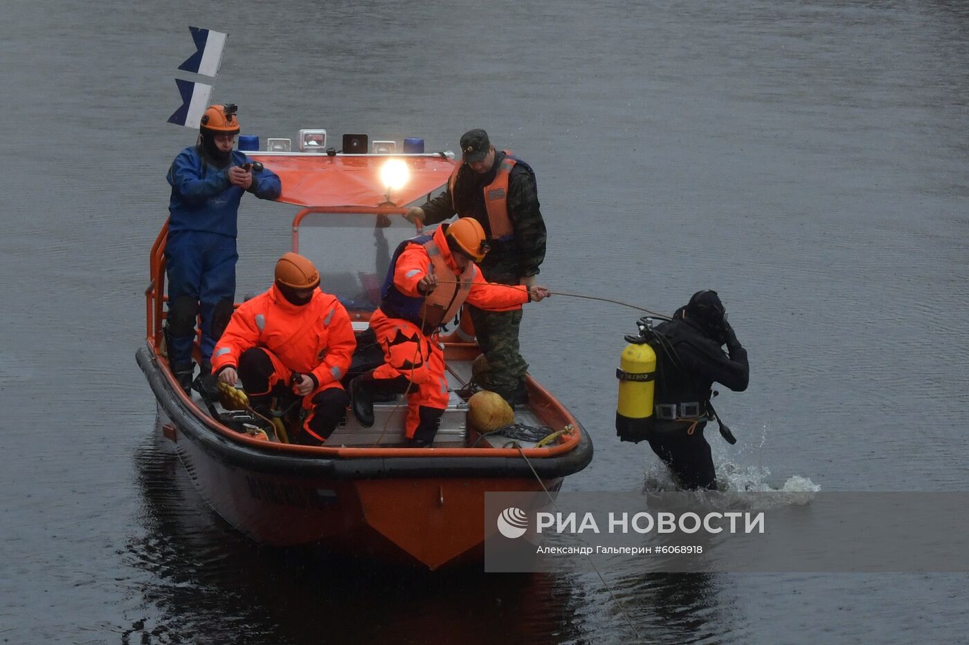 Следственные действия на реке Мойке в Санкт-Петербурге