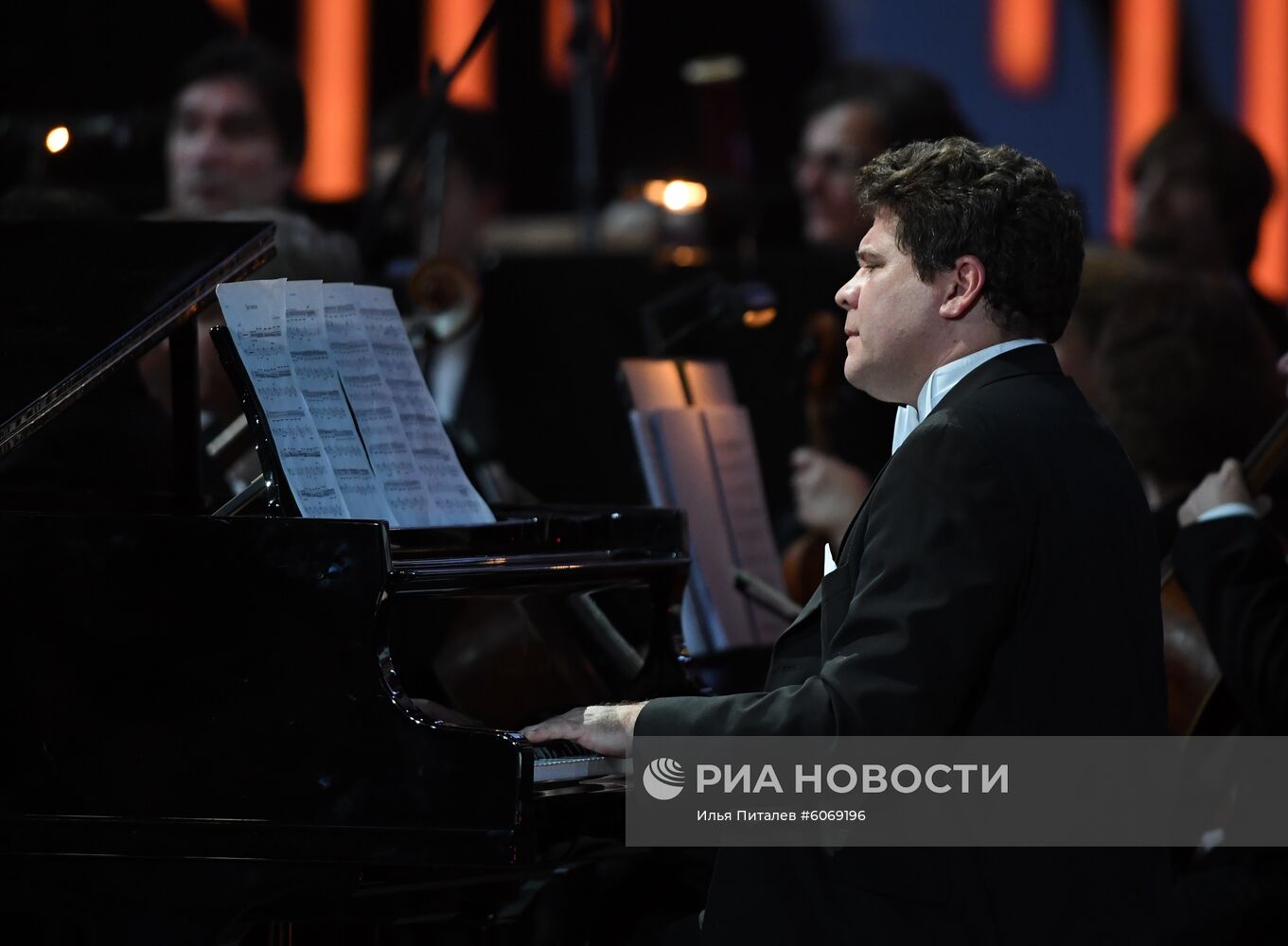 Юбилейный вечер А. Пахмутовой