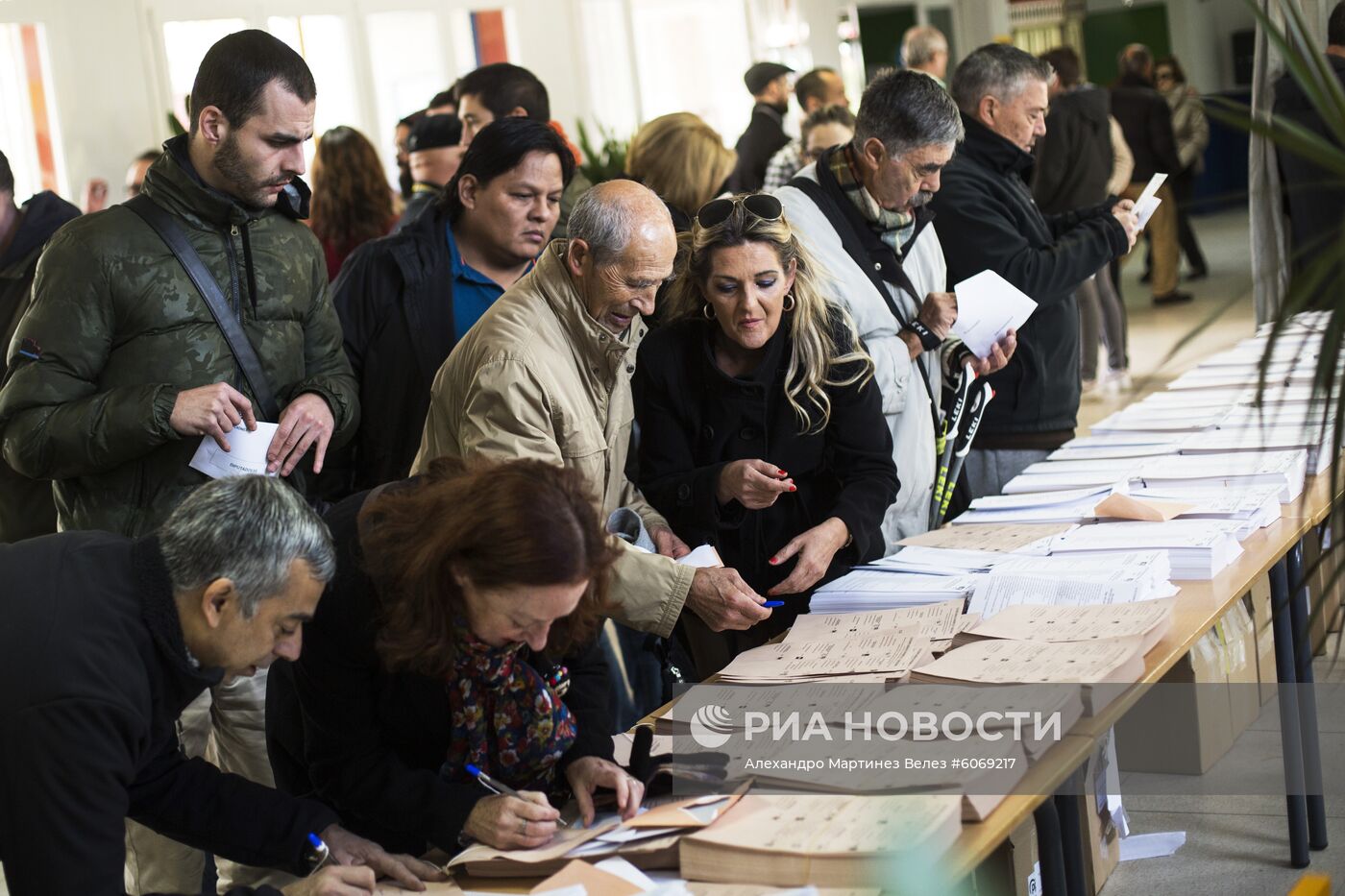 Внеочередные парламентские выборы в Испании