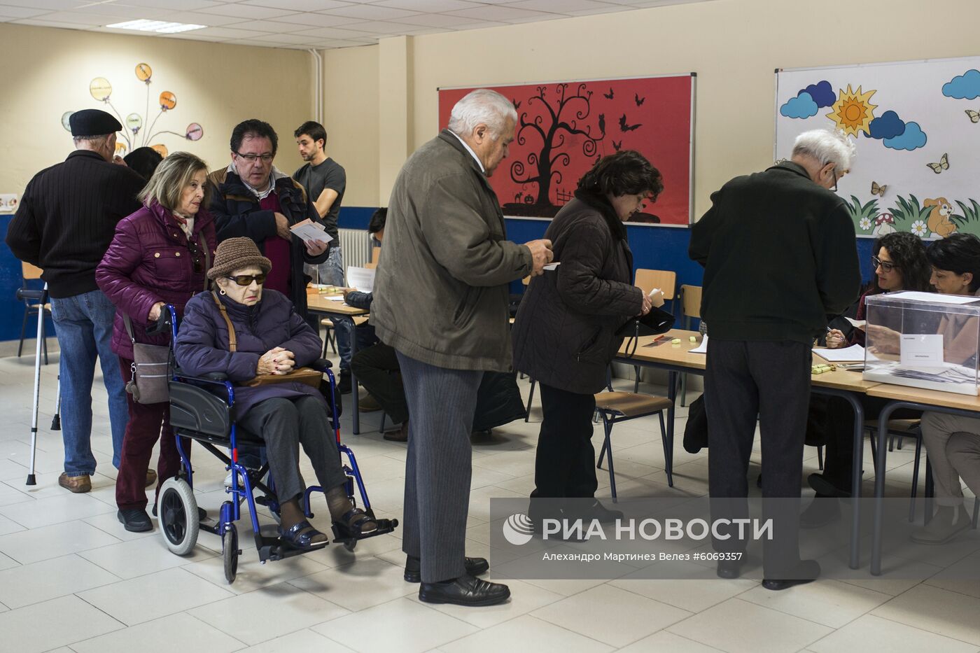 Внеочередные парламентские выборы в Испании