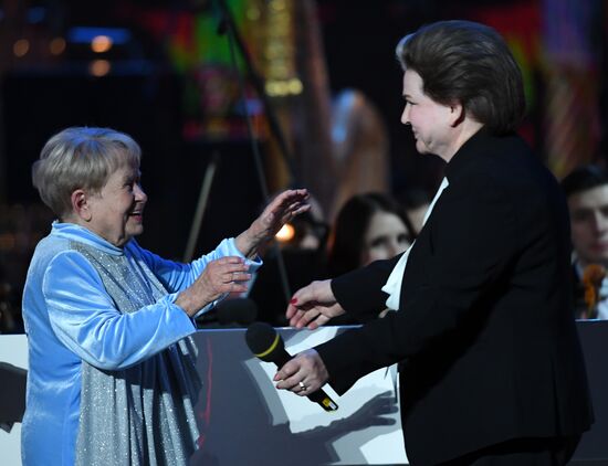 Юбилейный вечер А. Пахмутовой