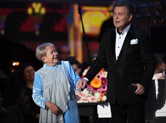 Юбилейный вечер А. Пахмутовой