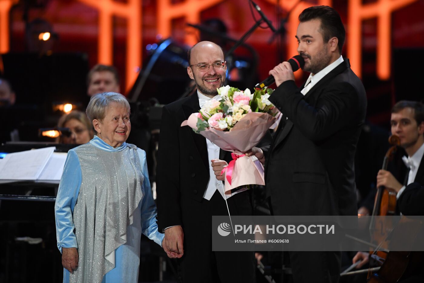 Юбилейный вечер А. Пахмутовой