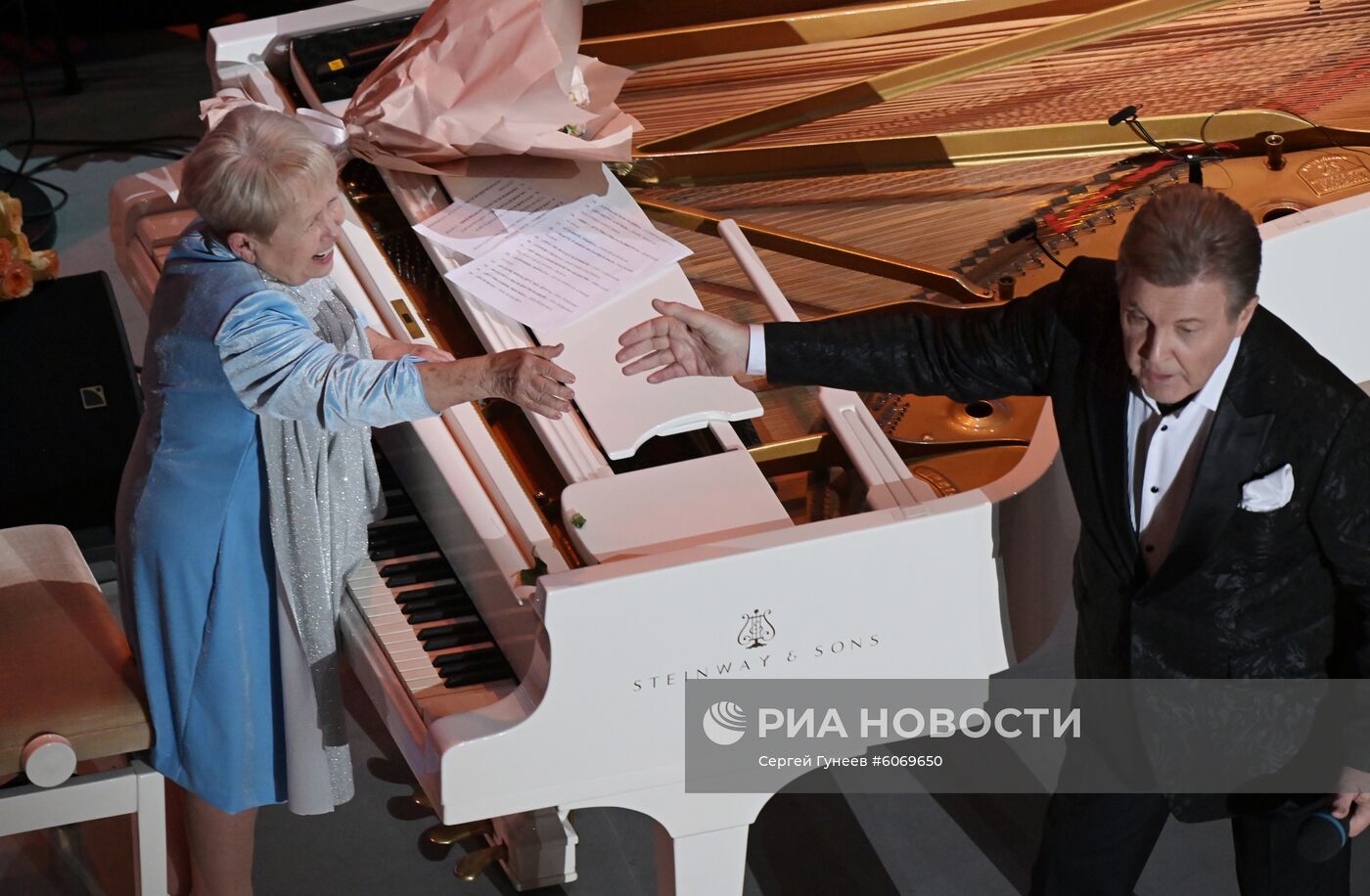 Юбилейный вечер А. Пахмутовой