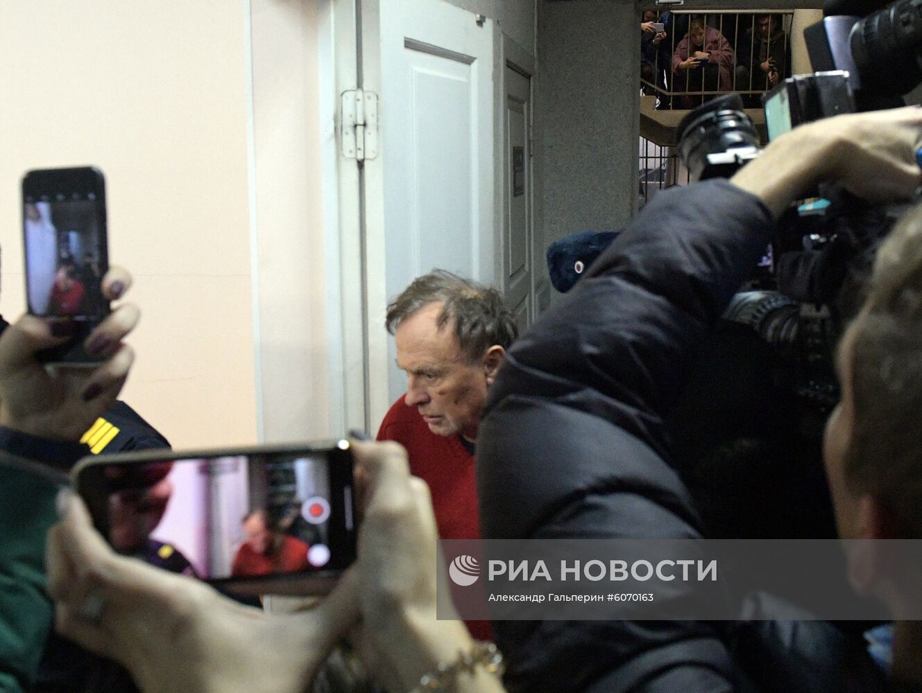 Избрание меры пресечения подозреваемому в убийстве преподавателю СПбГУ О. Соколову