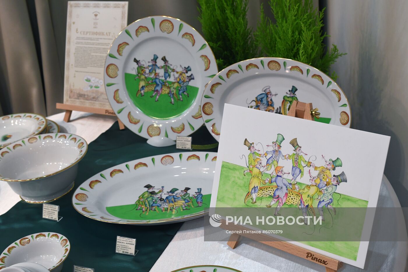 Показ новой коллекции фарфора М. Шемякина