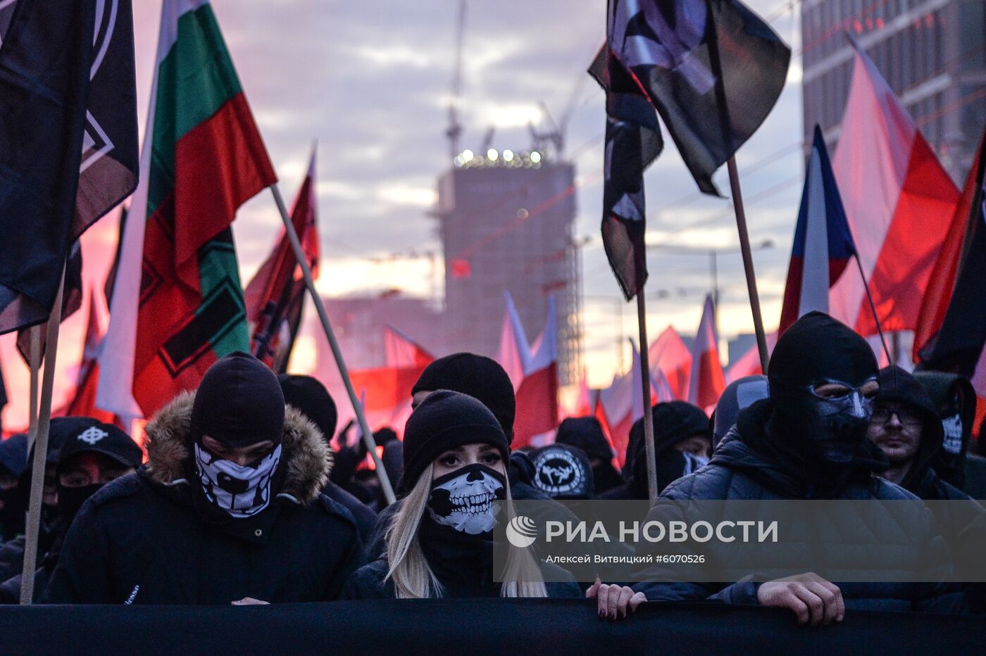 Марш в Варшаве в честь Дня независимости Польши