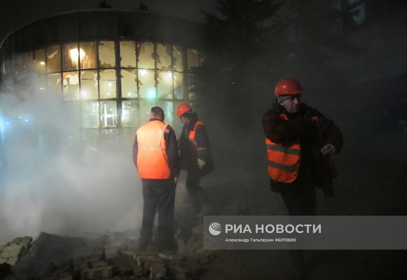 На заводе "Балтика" в Петербурге произошел прорыв паропровода