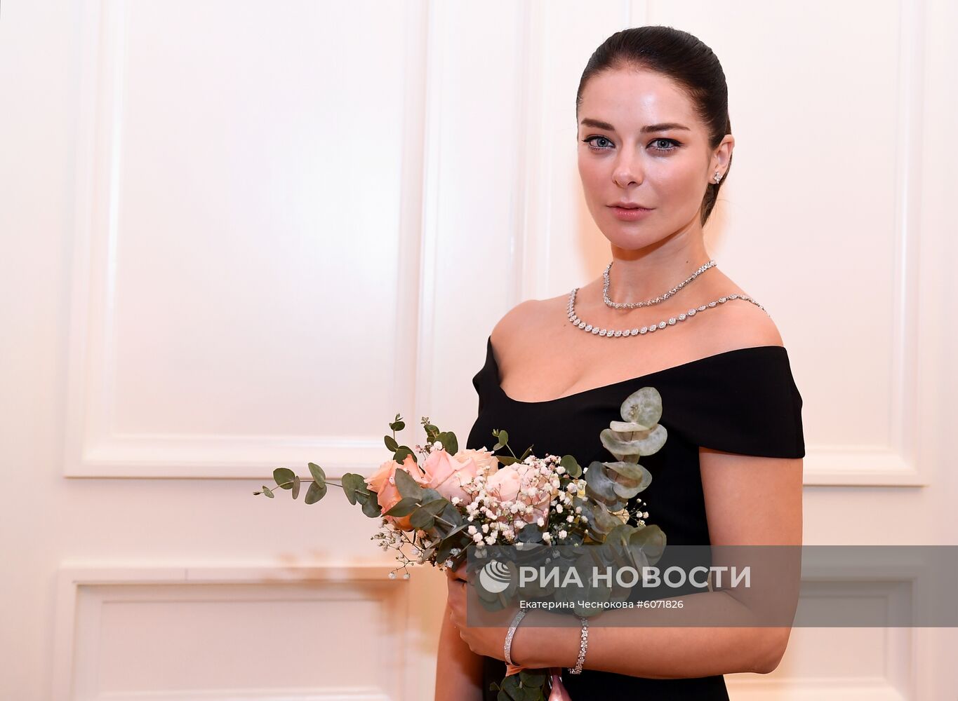 Премия "Женщина года  2019" по версии журнала Glamour