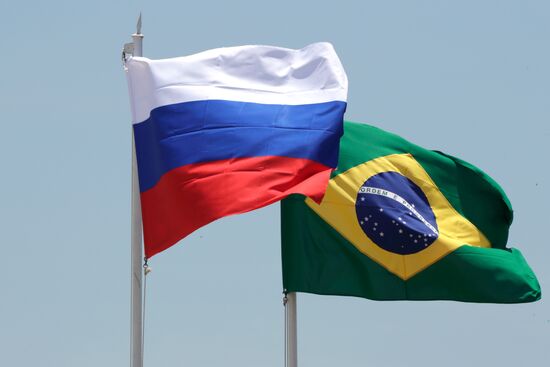Рабочий визит президента РФ В. Путина в Бразилию для участия саммите БРИКС