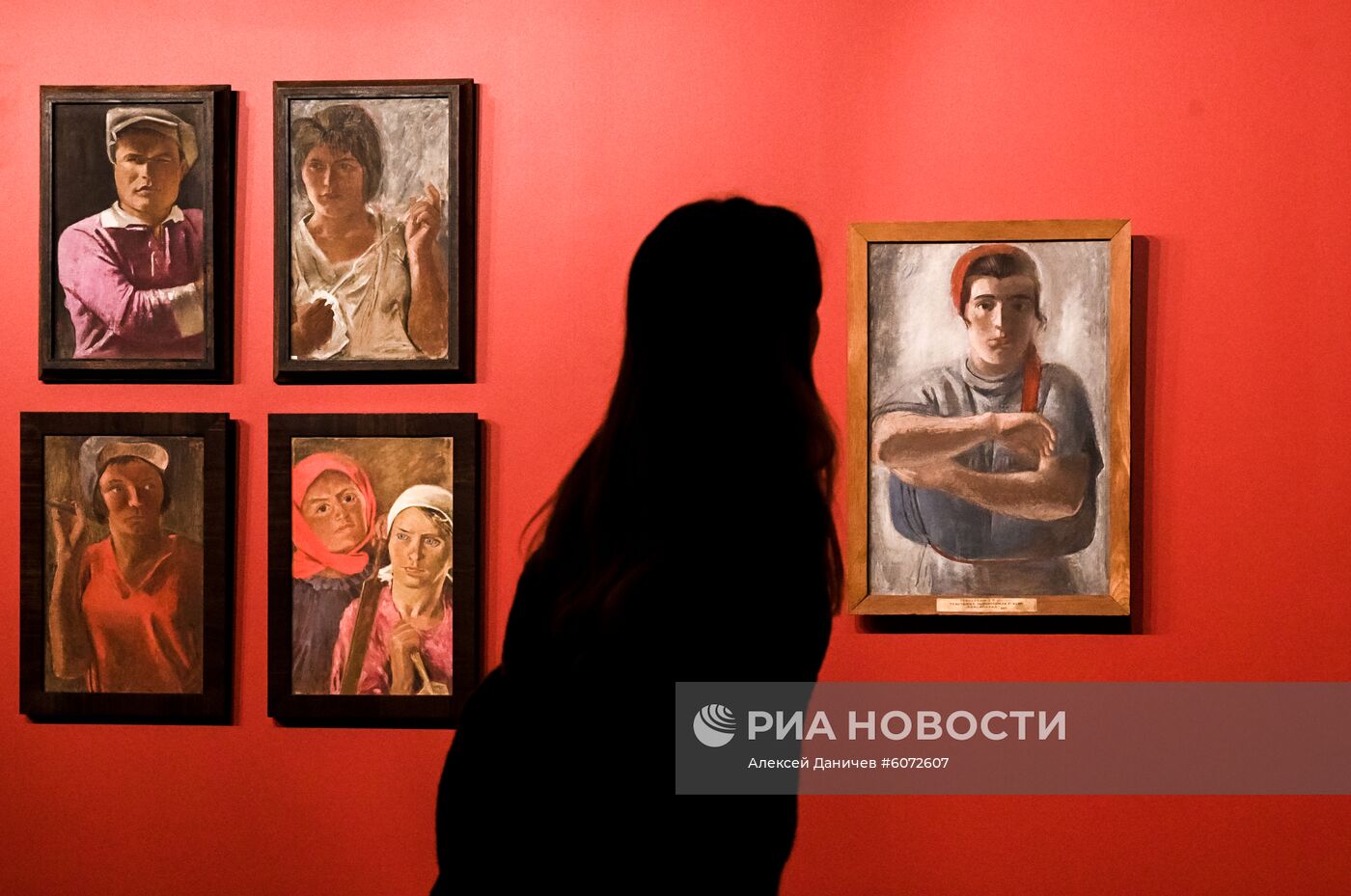 Открытие выставки "Дейнека/Самохвалов" в Санкт-Петербурге
