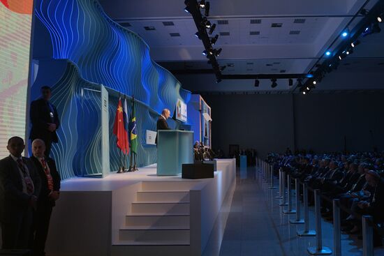 Рабочий визит президента РФ В. Путина в Бразилию для участия саммите БРИКС