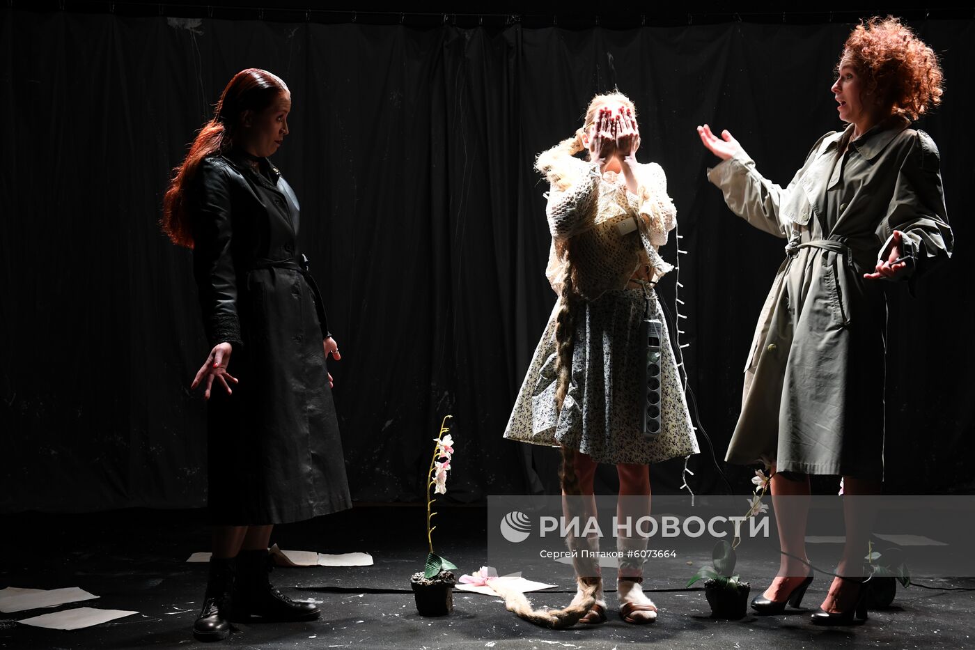 Спектакль "Светит, да не греет" в театре им. М. Н. Ермоловой