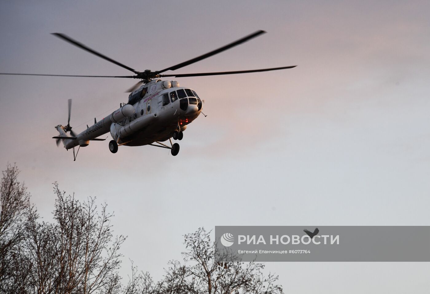 Вертолет санавиации с пострадавшими в ДТП под Читой