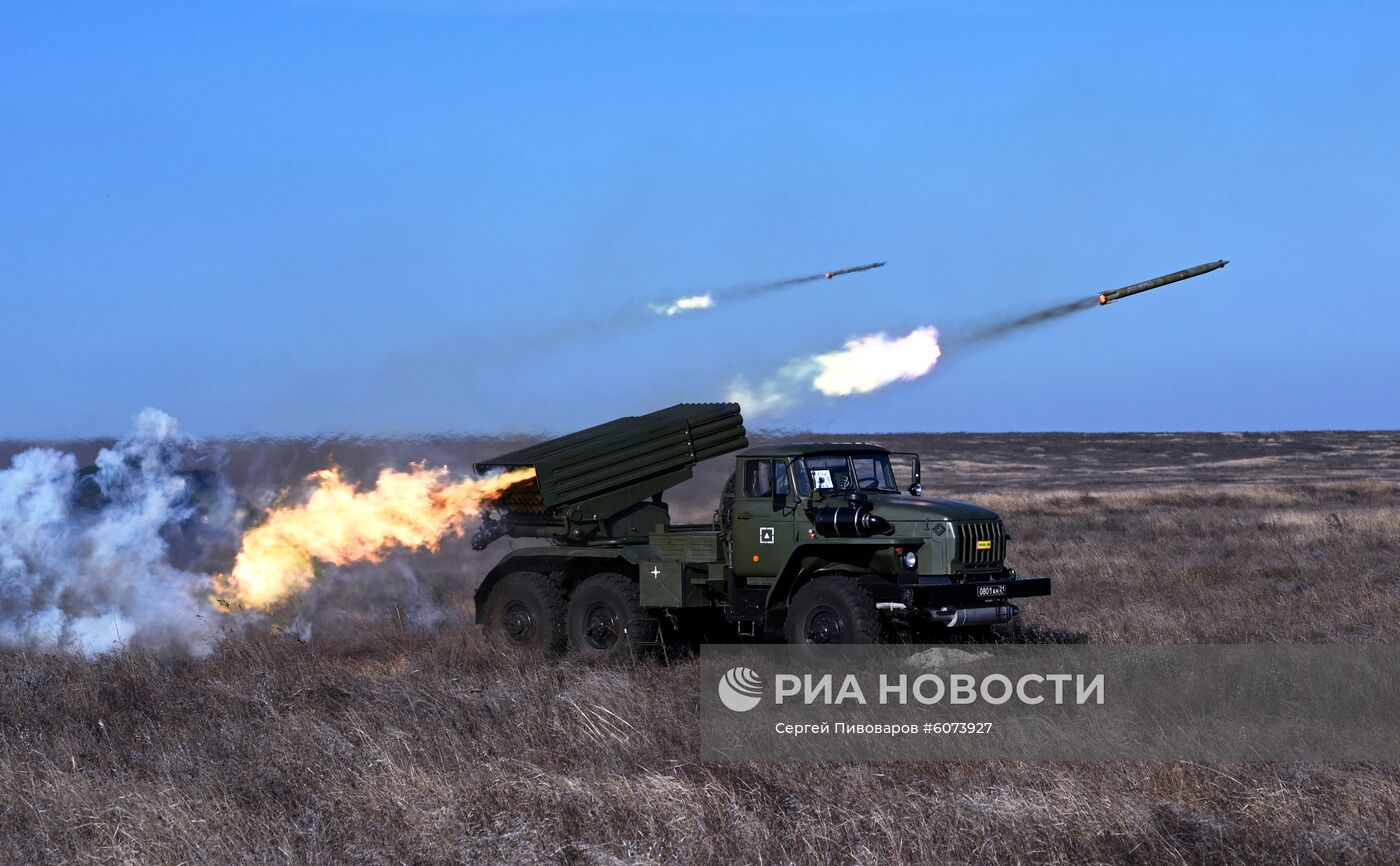Учения ко Дню ракетных войск в Ростовской области