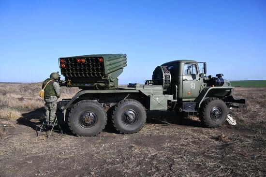 Учения ко Дню ракетных войск в Ростовской области