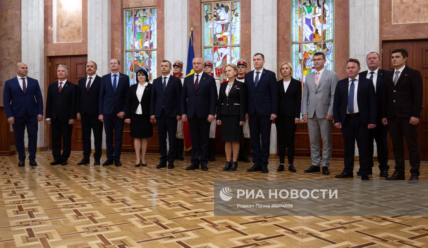 Новое правительство Молдавии приступило к своим обязанностям