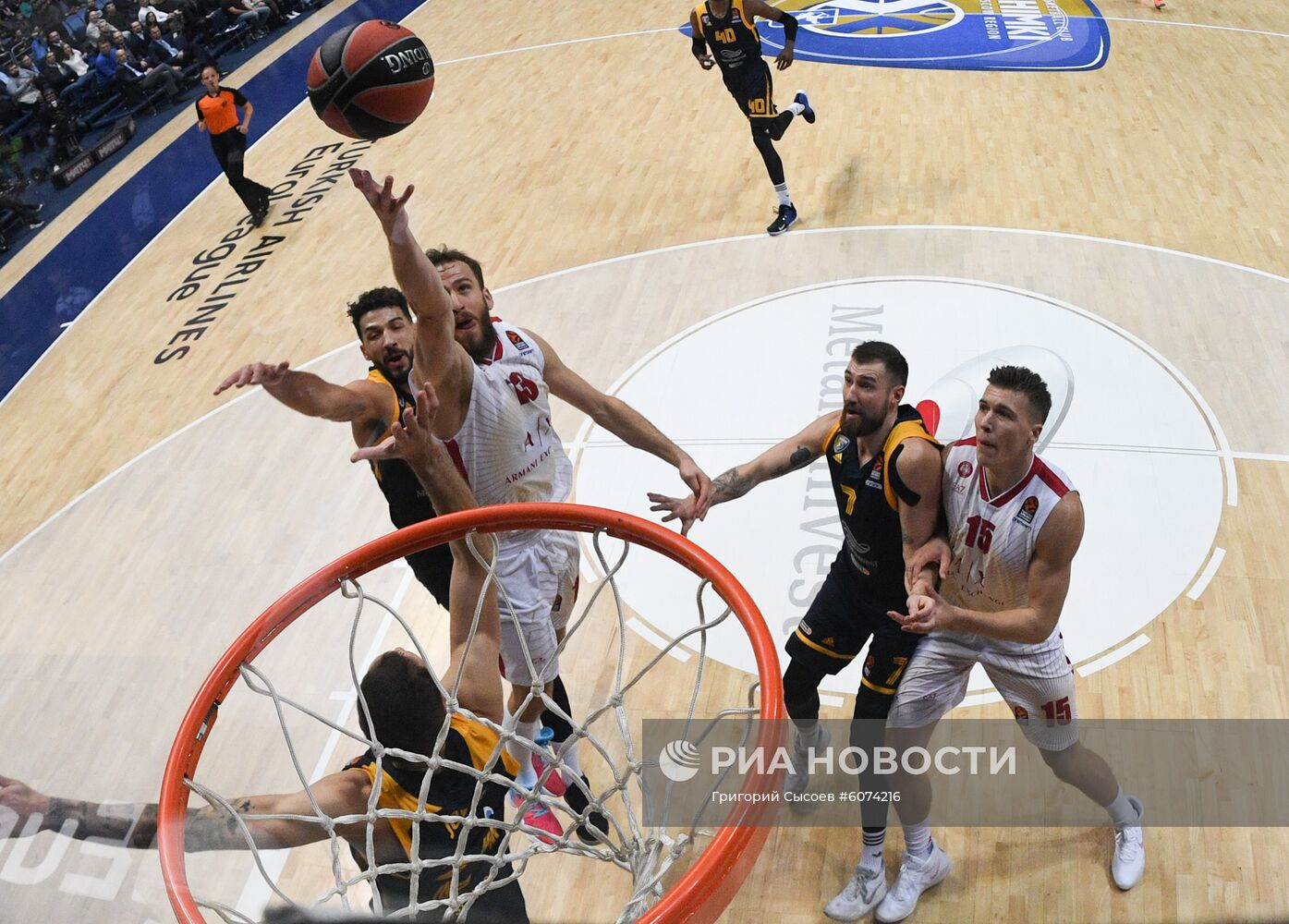 Баскетбол. Евролига. Матч "Химки" - "Олимпия"