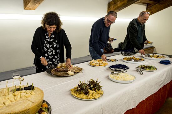 Открытие выставки победителей конкурса им. А. Стенина в Италии
