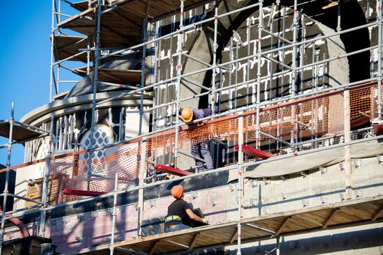 Строительство Соборной мечети в Симферополе