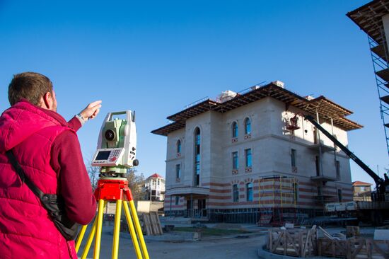 Строительство Соборной мечети в Симферополе
