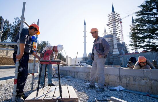 Строительство Соборной мечети в Симферополе