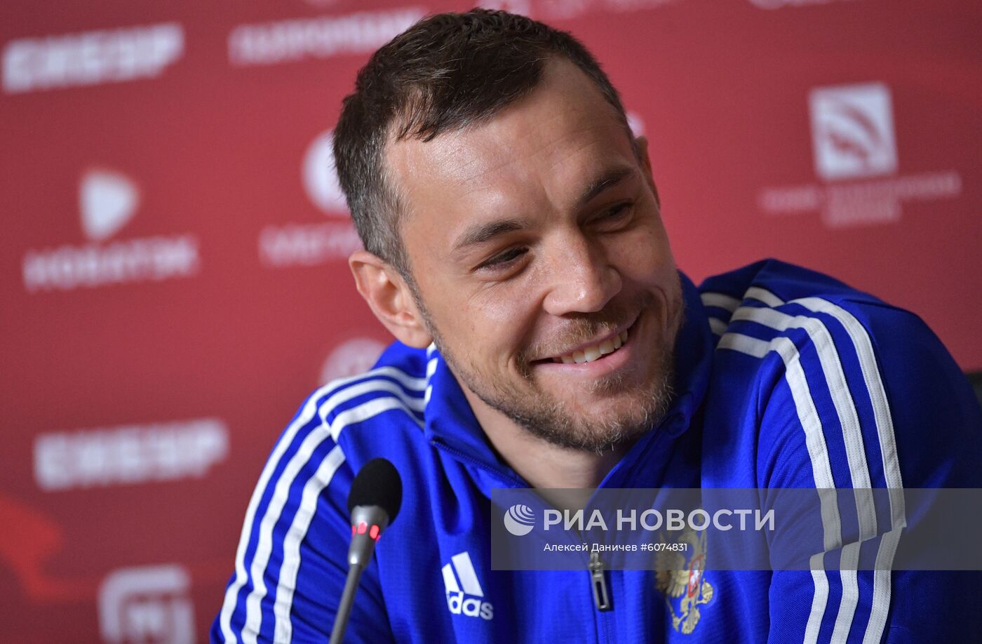 Футбол. Тренировка сборной России