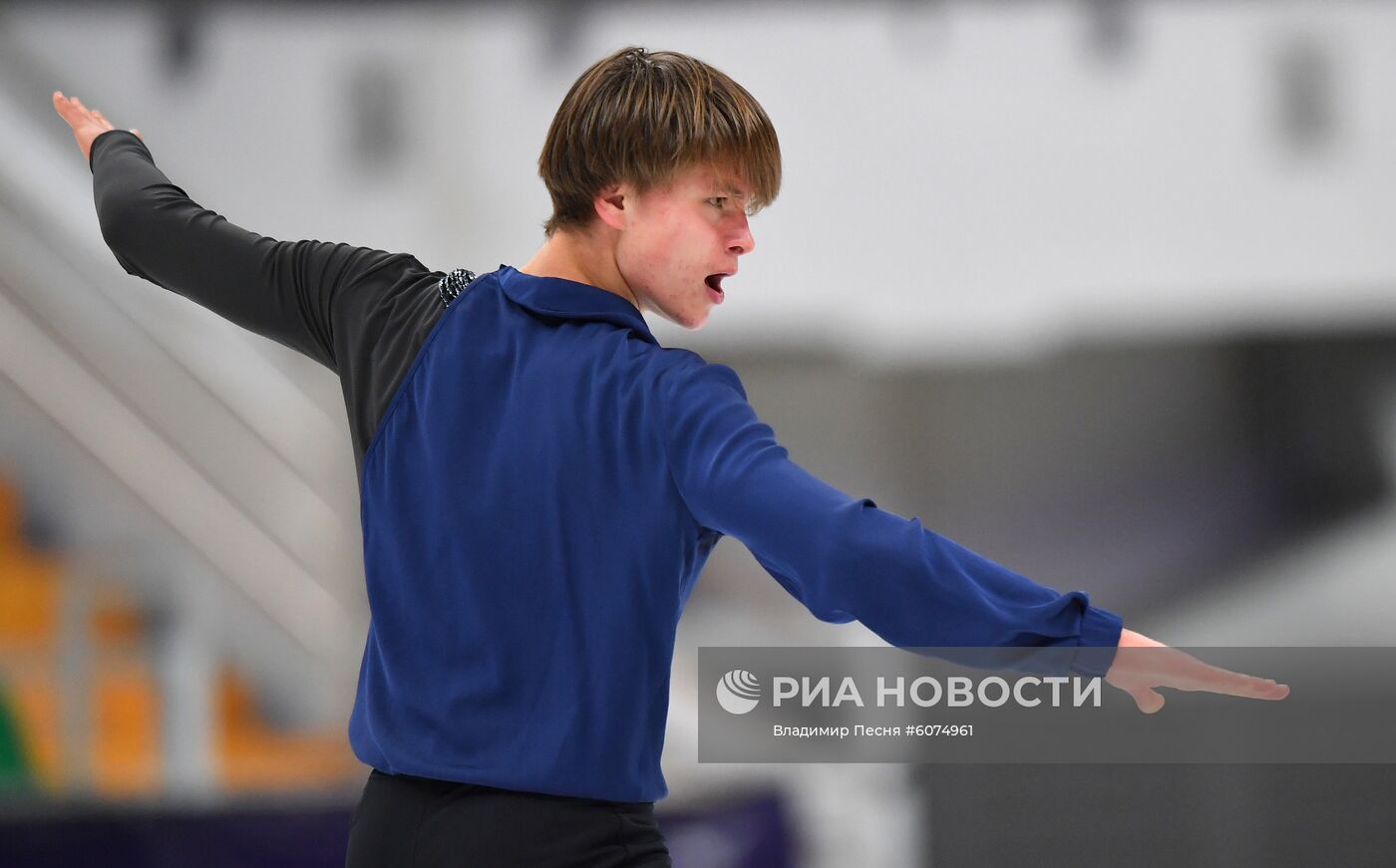 Фигурное катание. V этап Гран-при. Мужчины. Короткая программа