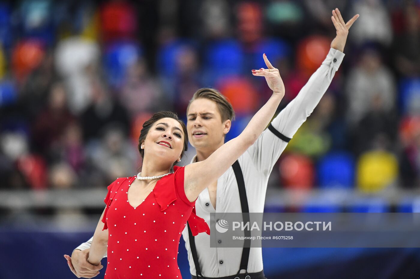 Фигурное катание. V этап Гран-при. Танцы. Ритмический танец