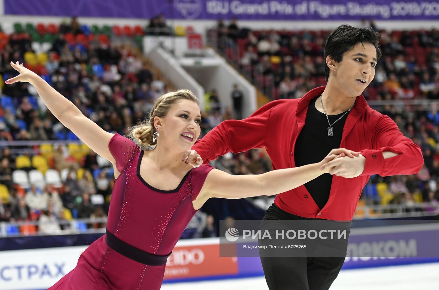 Фигурное катание. V этап Гран-при. Танцы. Ритмический танец