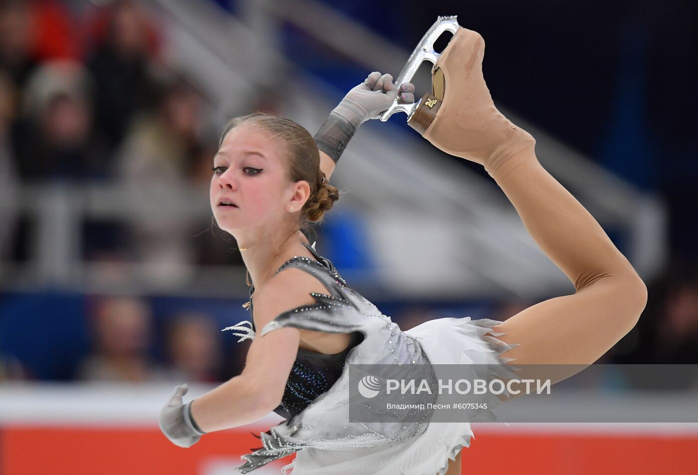 Фигурное катание. V этап Гран-при. Женщины. Короткая программа