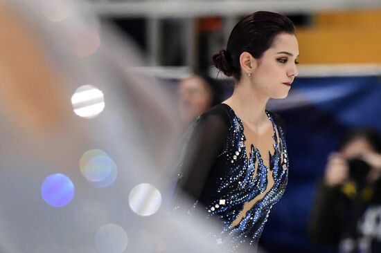 Фигурное катание. V этап Гран-при. Женщины. Короткая программа