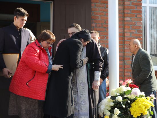 Прощание с аспиранткой СПбГУ А. Ещенко