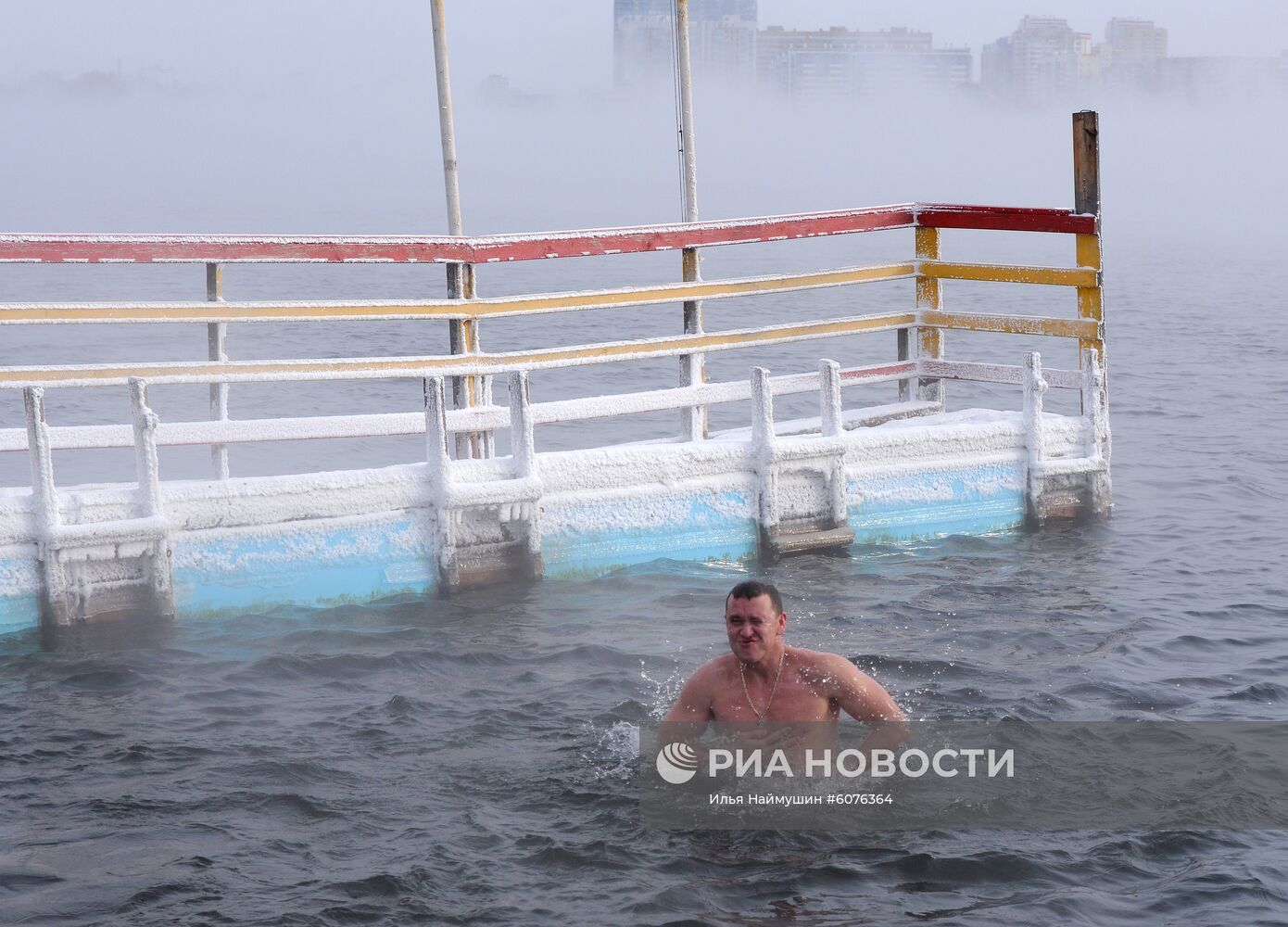 Открытие купального сезона моржей в Красноярске