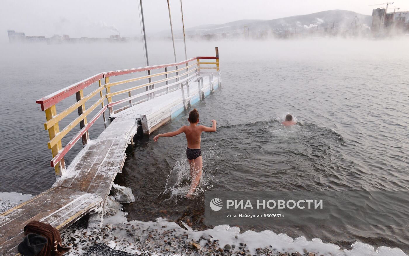 Открытие купального сезона моржей в Красноярске