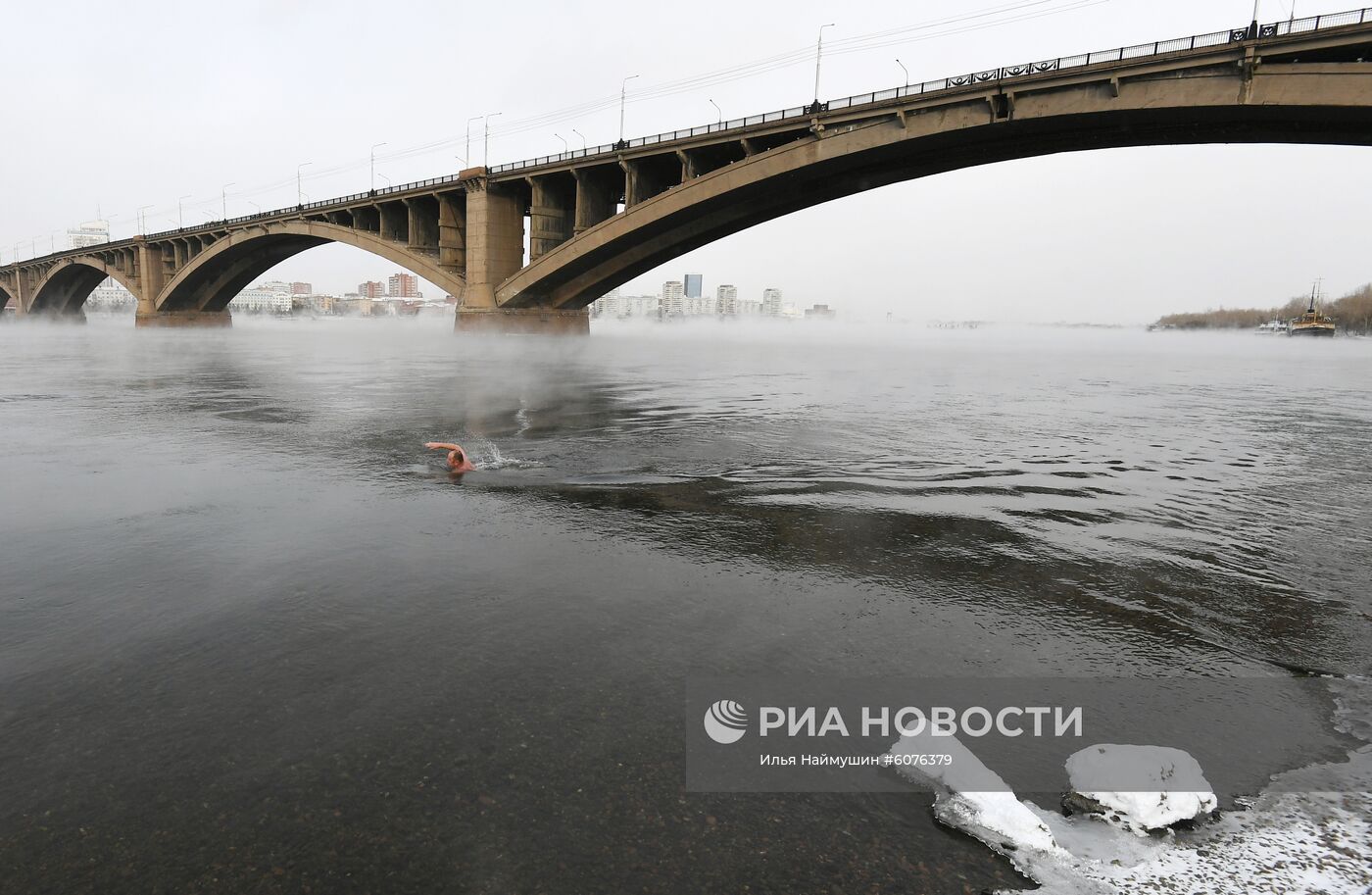 Открытие купального сезона моржей в Красноярске