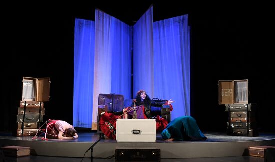 Спектакль "На посадку"