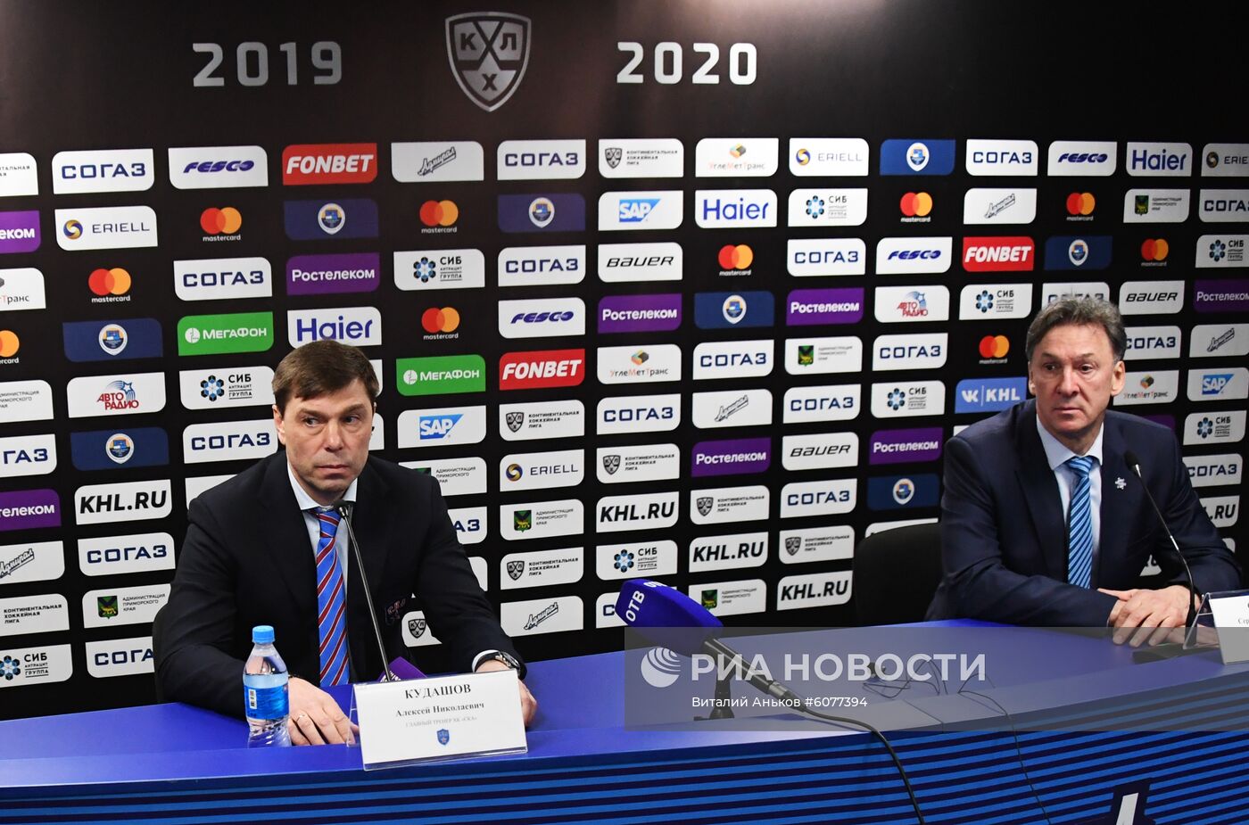 Хоккей. КХЛ. Матч "Адмирал" - СКА