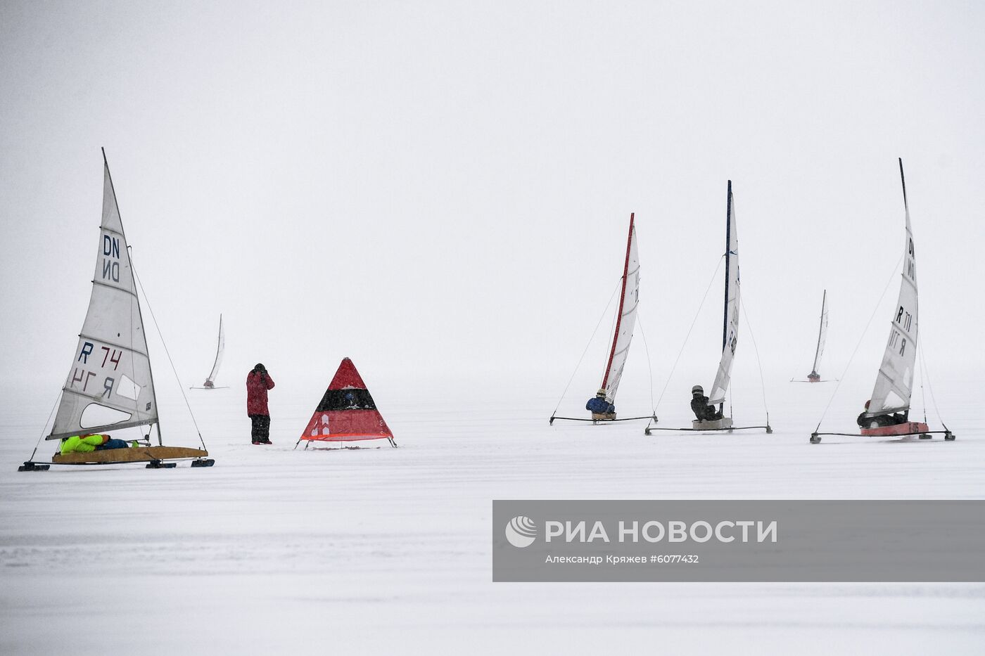 Соревнования по буерному спорту в Новосибирске