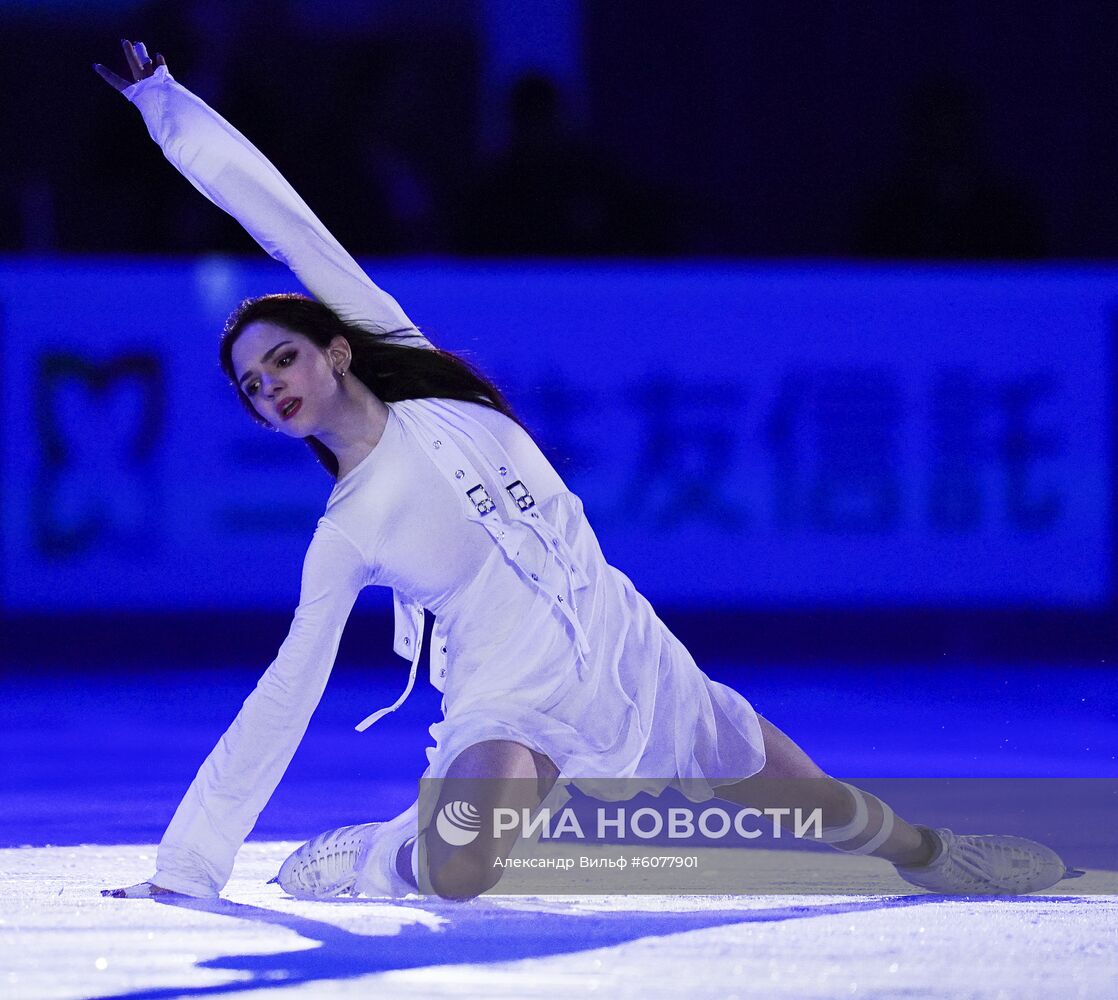 Фигурное катание. V этап Гран-при. Показательные выступления