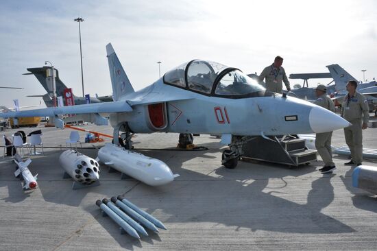 Международный авиасалон Dubai Airshow 2019