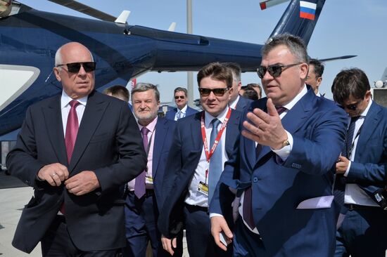 Международный авиасалон Dubai Airshow 2019