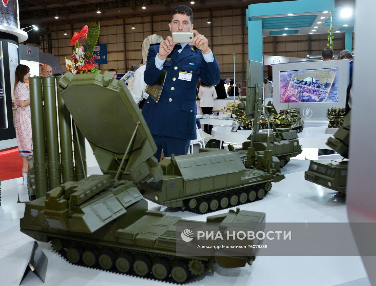 Международный авиасалон Dubai Airshow 2019