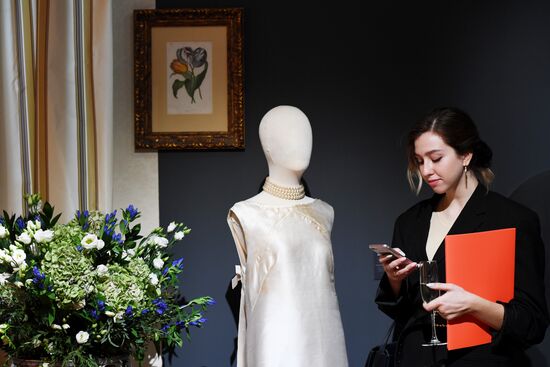 Выставка "Поэт и Леди" в Москве