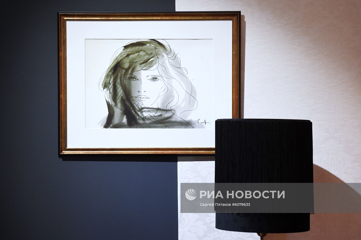 Выставка "Поэт и Леди" в Москве